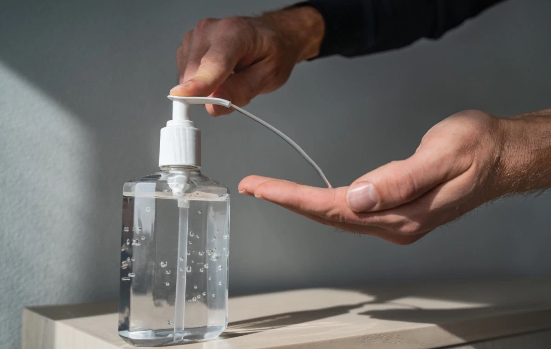 Domácí dezinfekce rukou: jak si ji připravit + návod na mytí rukou